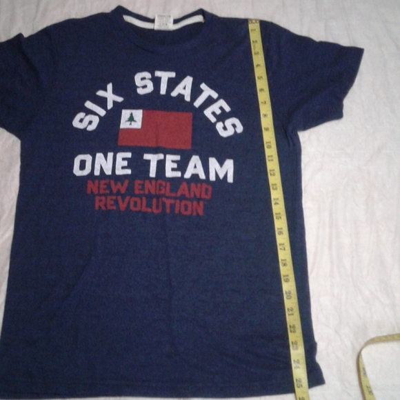 mens med. Short sleeve t-shirts retro NE soccer - Picture 4 of 6